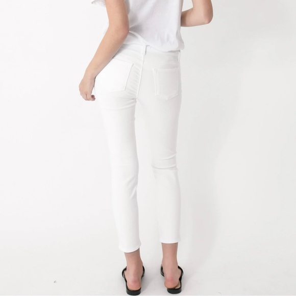 🆕 J Brand 835 Mid-Rise Capri in Blanc / Size: 25 - Picture 7 of 12